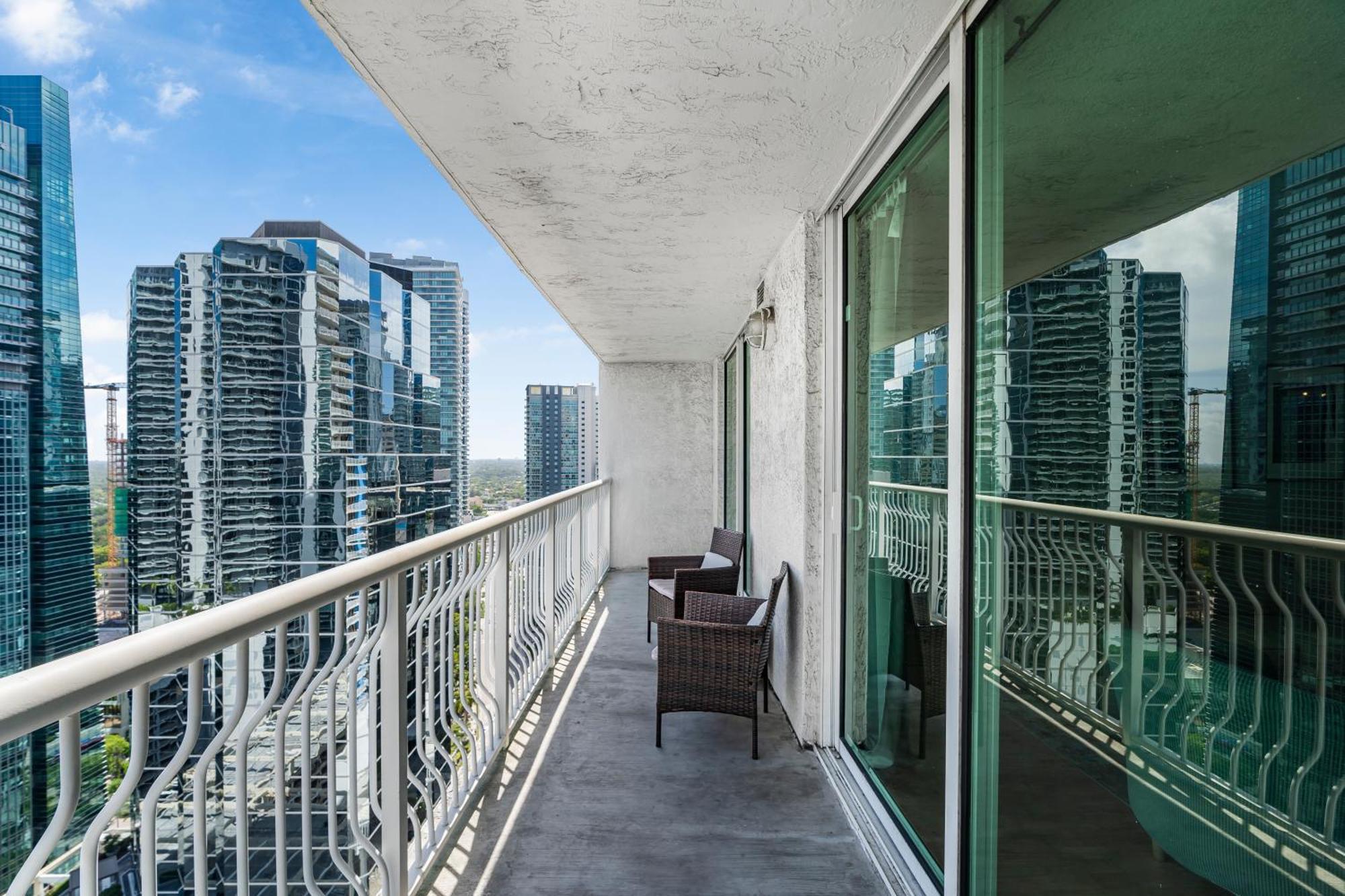 Fantastic 2br On 31st Floor Free Parking Apartment Miami