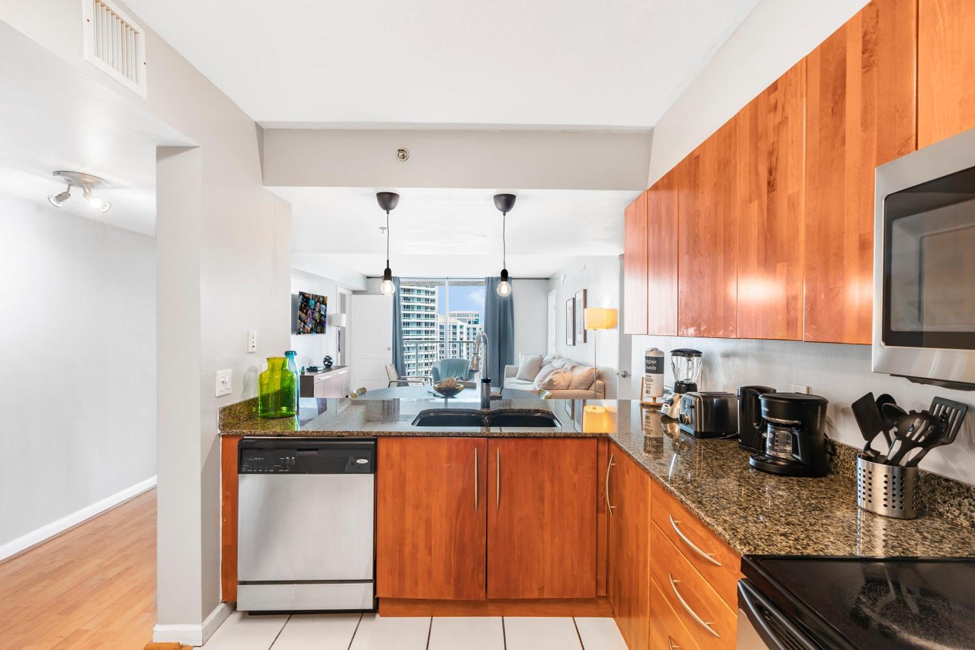 Fantastic 2br On 31st Floor Free Parking