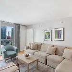 Fantastic 2Br Condo On 31St Floor Free Parking